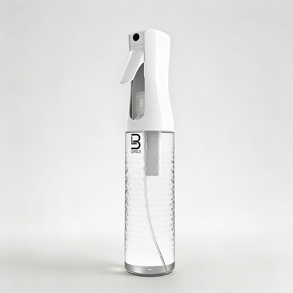 L3VEL3 BEVELED SPRAY BOTTLE WHITE/CLEAR