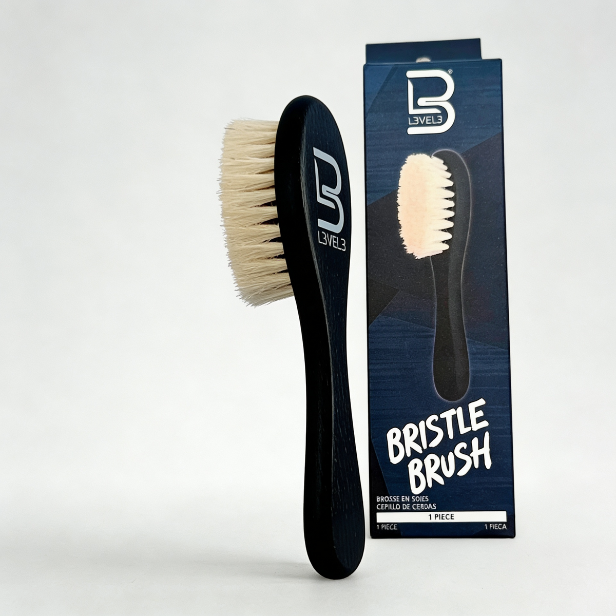L3VEL3 BRISTLE CLIPPER BRUSH