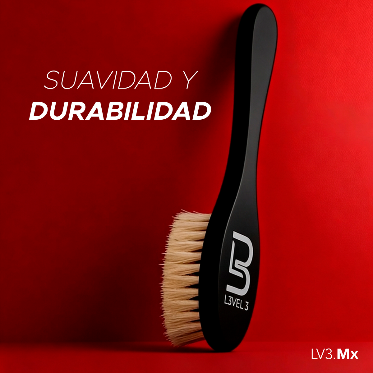 L3VEL3 BRISTLE CLIPPER BRUSH